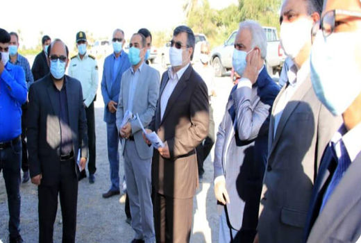 بازدید استاندار هرمزگان از پروژه ۳۷۰۰ هکتاری آبیاری نوین در میناب