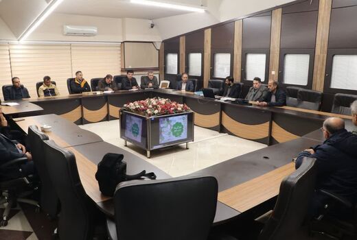 جلسه بررسی کارایی مالچ پلاستیکی استاندارد کشاورزی در قزوین