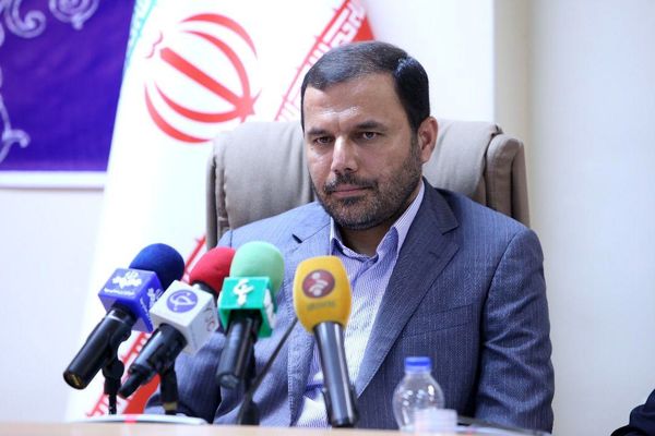 لزوم آمادگی برای مبارزه با آفت ملخ صحرایی و بیماریهای گیاهی گندم و کلزا