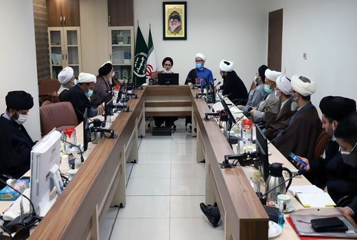 دشمن با نادیده گرفتن کارکردهای انقلاب به دنبال دلسردکردن مردم است