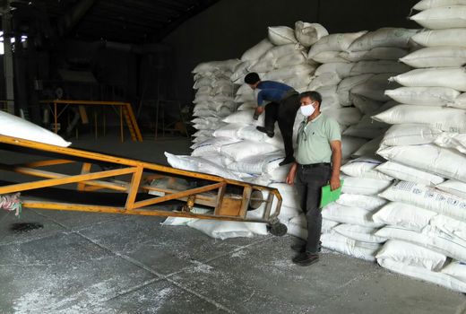 تأمین و توزیع انواع کودهای یارانه‌ای در شهرستان نظرآباد