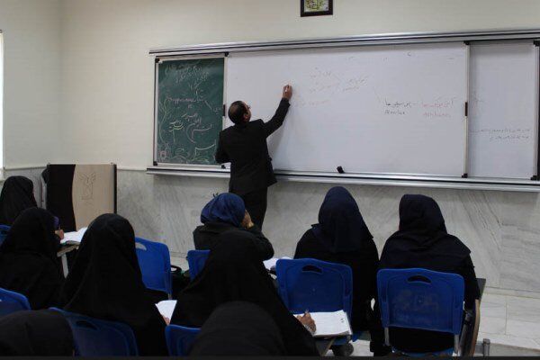 اساتید جوان و مستعد جایگزین بازنشسته‌ها می‌شوند