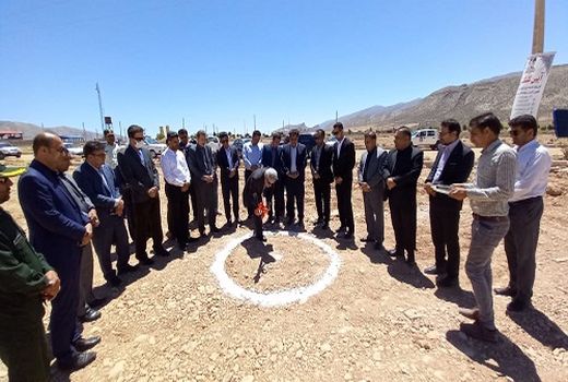 کلنگ زنی کارخانه خوراک دام در فیروزآباد 