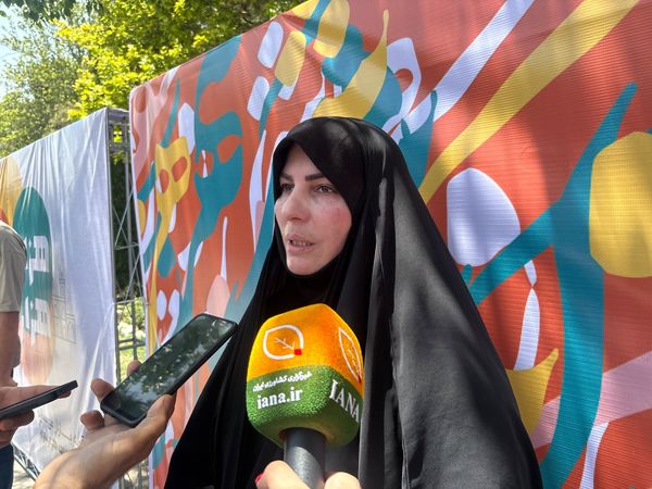 تهرانی‌ها از محصولات زنان روستا و عشایر استقبال می‌کنند