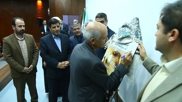 رونمایی از کلیپ دو زبانه روز جهانی خاک در  تبریز