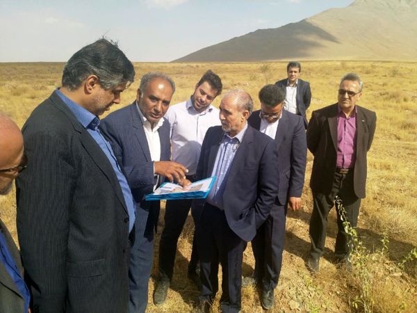 منابع طبیعی بدون مردم به توفیق دست پیدا نمی‌کند