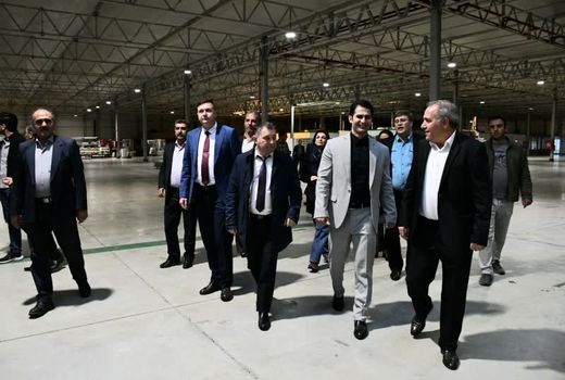 بازدید هیئت روسی از برخی مراکز تولید محصولات کشاورزی استان آذربایجان شرقی