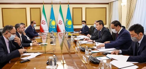 دیدار وزیر جهاد کشاورزی با نخست وزیر قزاقستان 