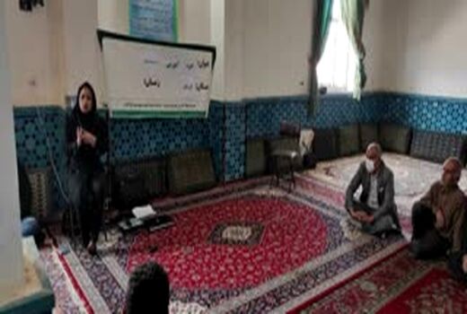 کارگاه مدیریت تغذیه گیلاس در روستای گازرخان از توابع شهرستان قزوین برگزار شد