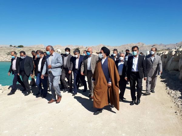 بازدید رئیس سازمان شیلات کشور از اسکله بخش لاور ساحلی استان بوشهر