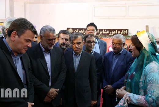 بازدید وزیر جهاد کشاورزی از چهارمین نمایشگاه توانمندی های عشایر و روستائیان