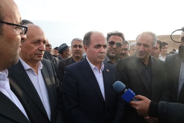 تأکید وزیر جهاد کشاورزی بر تسریع در فراهم‌سازی مقدمات انتقال آب به سد بافتان