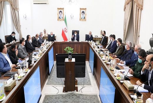 معاون اول رئیس جمهور بر افزایش عرضه کالاها توسط سامانه‌های اینترنتی تاکید کرد