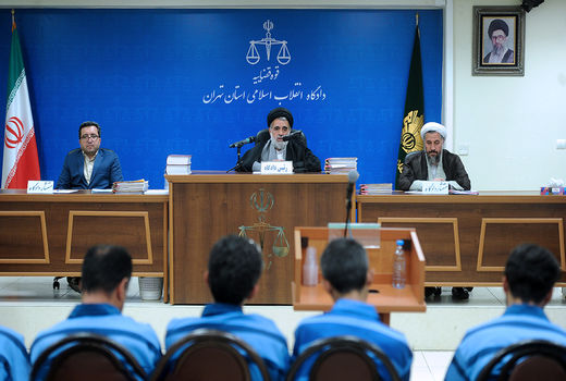 برگزاری دادگاه 19 متهم توزیع غیرقانونی ارز