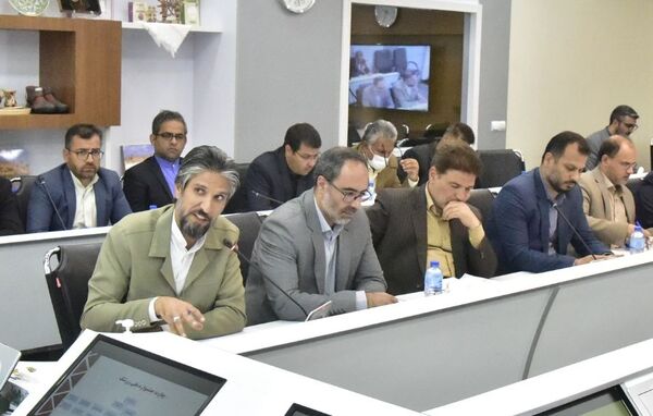 رونمایی از کتاب زرشک و افتتاح مرکز توسعه و ترویج زرشک و عناب در ایام جشنواره