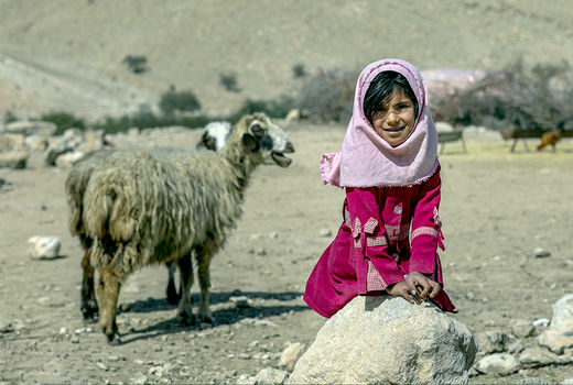ایجاد مدارس شبانه‌روزی برای دختران عشایر