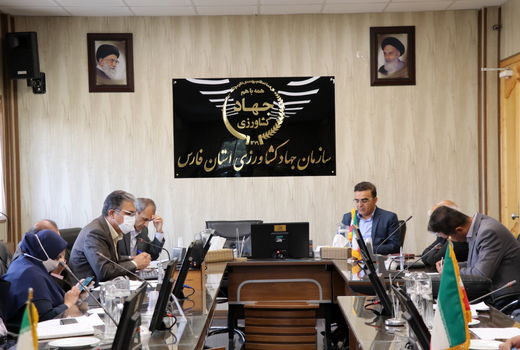 کاشت بذور گواهی شده ی گندم در اولویت کشاورزان باشد