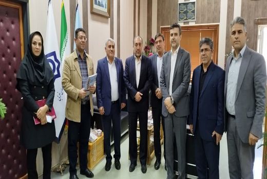 تجلیل رئیس سازمان جهاد کشاورزی آذربایجان غربی از مدیر کل صدا و سیمای مرکز استان
