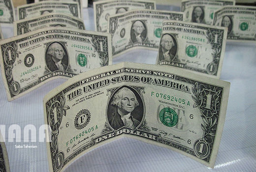 دلار مبادله‌ای 4400 تومان را پشت سر گذاشت