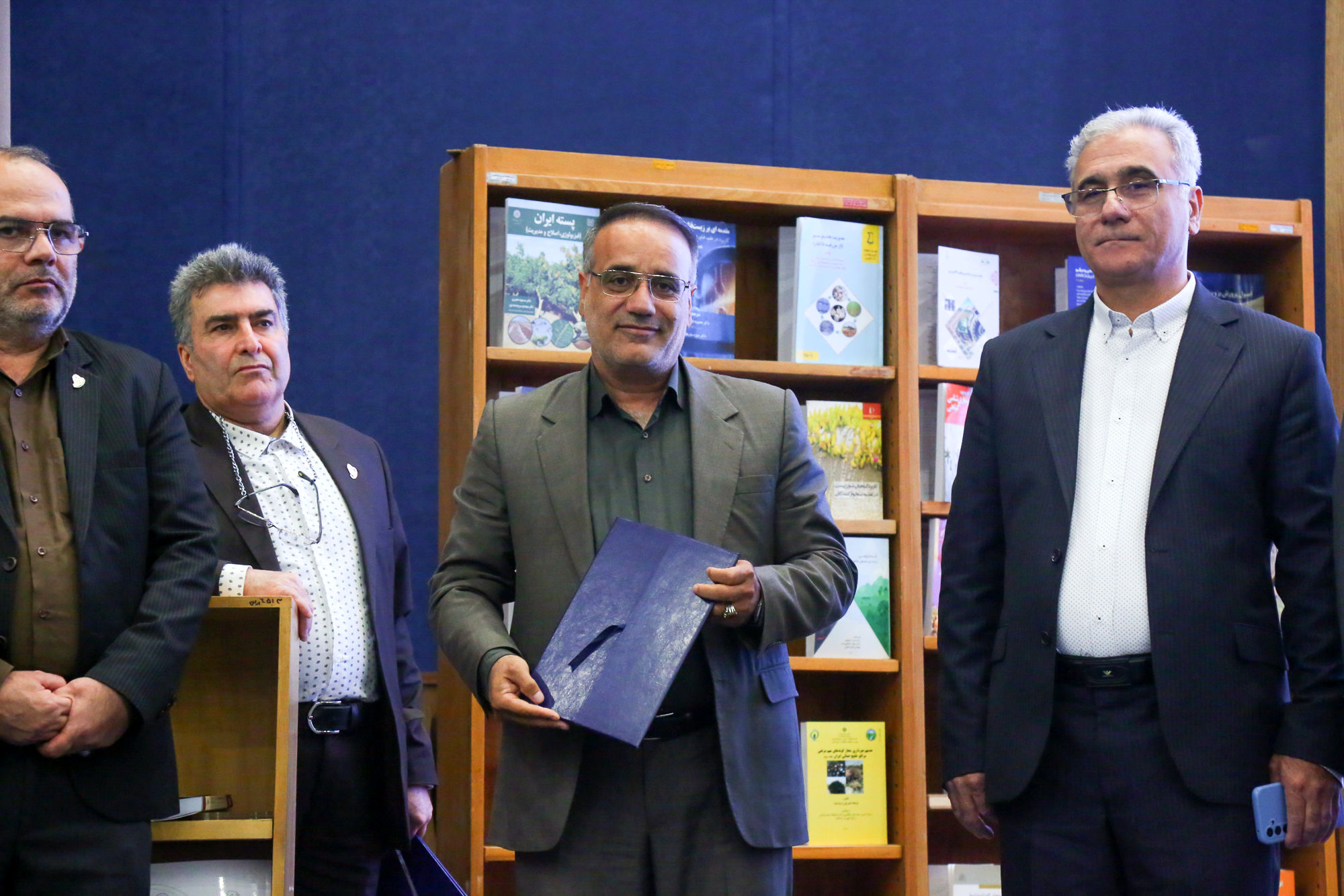  هفتمن دوره هفته ملی کتاب کشاورزی و منابع طبیعی 