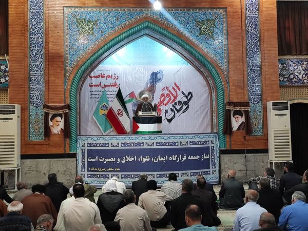 امام جمعه آبادان: دشمن برای شرکت نکردن مردم در انتخابات تبلیغ وسیع انجام میدهد