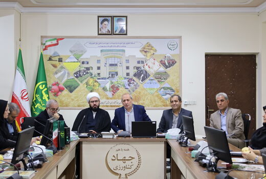 تجلیل از بانوان شاغل در سازمان جهاد کشاورزی استان آذربایجان شرقی به مناسبت روز زن و مادر