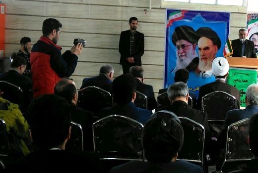 ایجاد زنجیره تولید از مهاجرت و حاشیه‌نشینی جلوگیری می‌کند