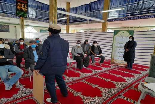 آموزش اصول کشت نهال به 160 نفر از باغداران شهرستان شهرکرد