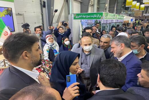 بازدید مسئولین کشوری از غرفه سازمان جهاد کشاورزی استان آذربایجان شرقی در نمایشگاه جامع کشاورزی ایران