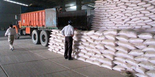 توزیع یک هزار و 938 تن کود اوره در شهرستان خانمیرزا