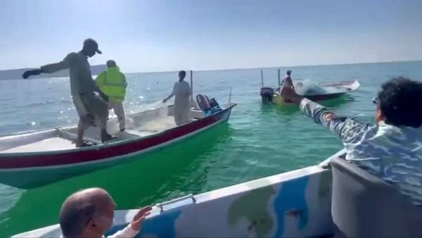 شناور توریزان مجوزدار در منطقه ممنوعه توقیف شد