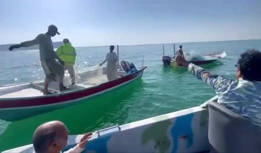 شناور توریزان مجوزدار در منطقه ممنوعه توقیف شد