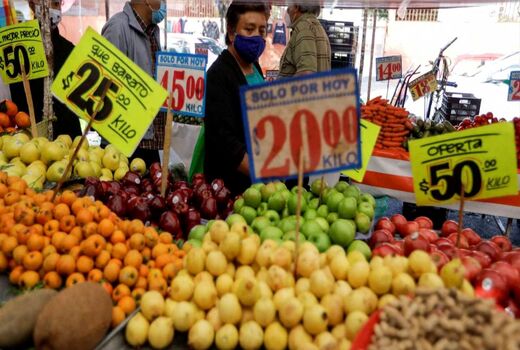 قاعده‌مند نبودن تورم، معضل خرده فروشان مواد غذایی در انگلیس