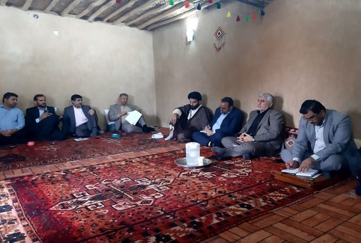 هم اندیشی پیرامون مسائل و مشکلات پیش روی توسعه آبزی پروری لالی و اندیکا   