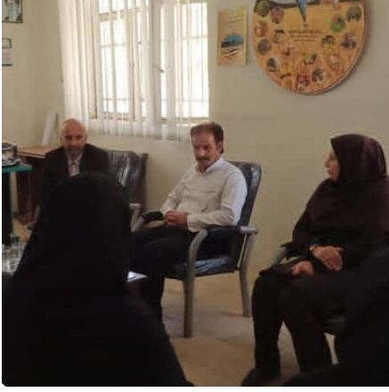 مراکز جهاد کشاورزی و کارشناسان پهنه خط مقدم تولید و انتقال دانش به کشاورزان 