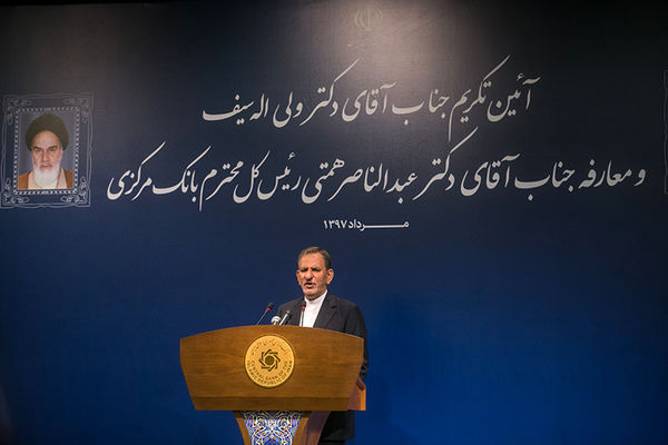 کنترل نقدینگی اولویت‌ بانک مرکزی است