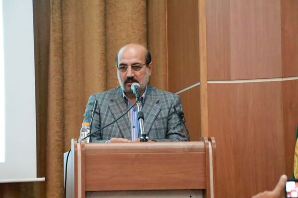 مسیر اعطای مجوزهای گلخانه و صنایع بخش کشاورزی تسهیل شود 