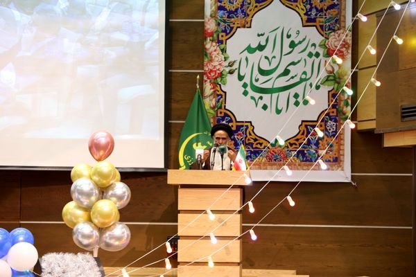 جشن میلاد پیامبر، جشن رشد، تعالی و درس گرفتن است