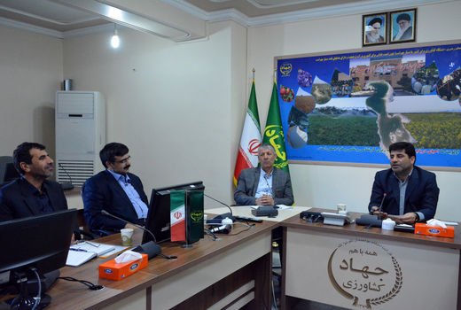 ارزیابی عملکرد کارشناسان پهنه و مروجین کشاورزی هم باید کمی و هم کیفی باشد