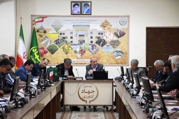 برنامهریزی جامع برای افزایش بهرهوری اراضی و حمایت از کشاورزان آذربایجان شرقی