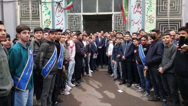 وزیر جهاد کشاورزی در هنرستان تبریز: دانش‌آموزان امروز، نگهبانان امنیت غذایی فردا هستند