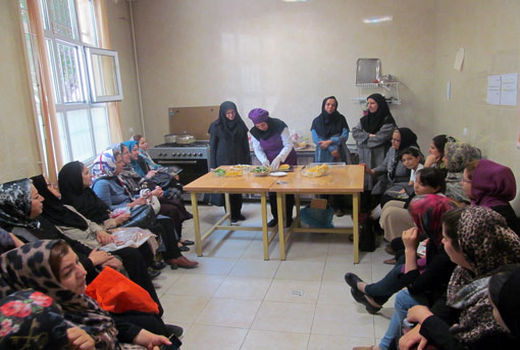 آموزش روش های طبخ آبزیان در مراکز سلامت شهرداری کلانشهر تبریز 