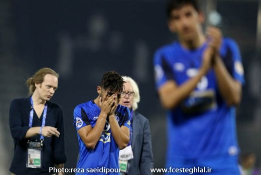 استقلال شجاعانه حذف شد