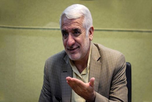 بازیچه دست بیگانان قرار نگیرید