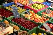 وزارت جهاد کشاورزی مجوز واردات میوه را صادر نکرده است