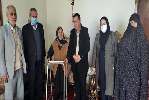 مادران شهدا با صبر و ایستادگی و با اهدای عزیزان خود افتخار و پیروزی را برای ما به ارمغان آوردند