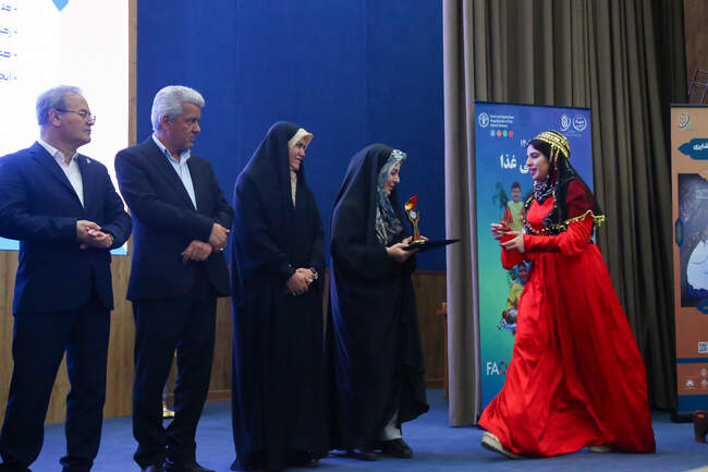  مراسم گرامیداشت روز جهانی زنان روستایی و عشایری و روز جهانی غذا 