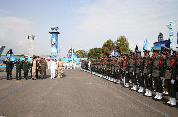 حضور رهبرانقلاب در دانشگاه علوم دریایی امام خمینی(ره) 