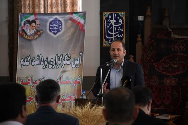 برگزاری آیین شکرگزاری برداشت گندم در شهرخداجوی شهرستان مراغه