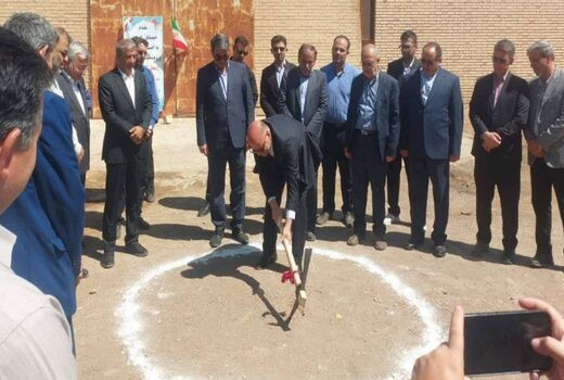 کلنگ احداث موزه ملی پسته در رفسنجان به زمین زده شد